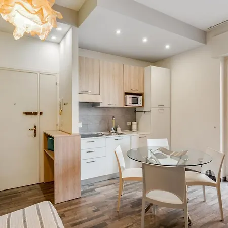 X3 Con Parcheggio Privato Apartment